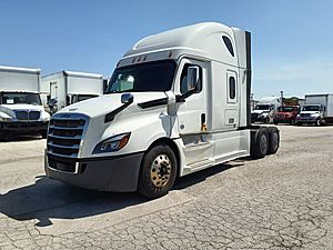 2019 Freightliner Cascadia - Sleeper Truck