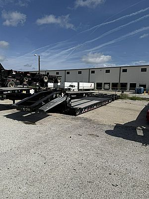 2024 Trail-EZE TerraPro TE100DGBus Ext 7' - Lowboy