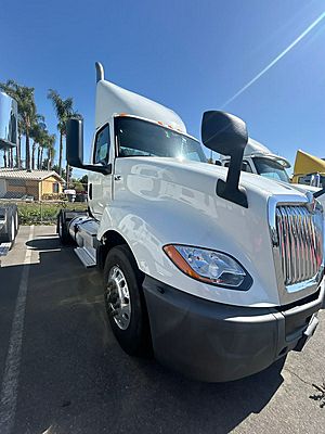 2021 International LT625 - Day Cab
