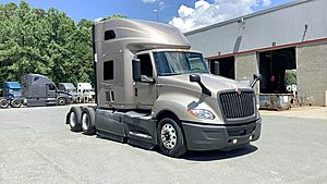2022 International LT