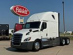 2021 Freightliner Cascadia 126