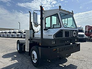 2022 Capacity TJ5000 - Yard Spotter