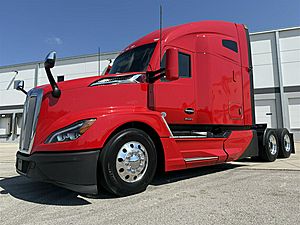 2022 Kenworth T680 - Sleeper Truck