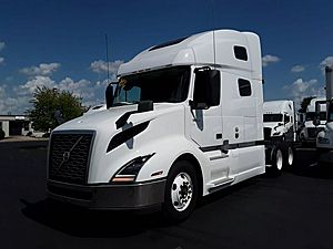 2020 Volvo VNL64T-760 - Sleeper Truck