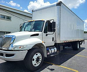 2019 International DuraStar 4300 - Box Van