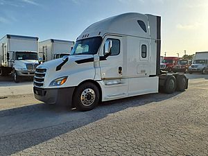 2019 Freightliner Cascadia - Sleeper Truck