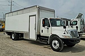 2018 International DuraStar 4300 - Box Van