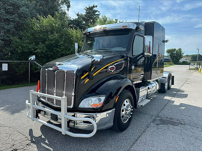 2019-peterbilt-579.1.jpg