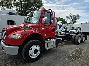 2018 Freightliner M2 106