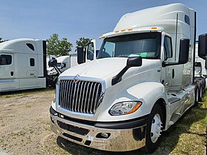 2019 International LT625 - Sleeper Truck