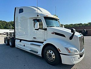 2023 Peterbilt 579 - Sleeper Truck