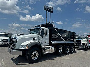 2022 Mack Granite GR64B - Dump Truck