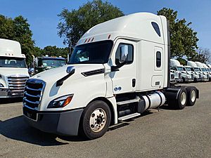 2019 Freightliner Cascadia - Sleeper Truck