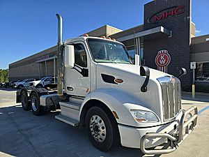 2020 Peterbilt 579 - Day Cab