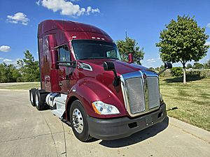 2021 Kenworth T680 - Sleeper Truck