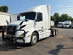 2020 Volvo VNR64T-640 - Sleeper Truck