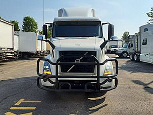 2020 Volvo VNR64T-640 - Sleeper Truck