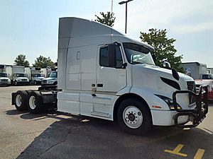 2020 Volvo VNR64T-640 - Sleeper Truck