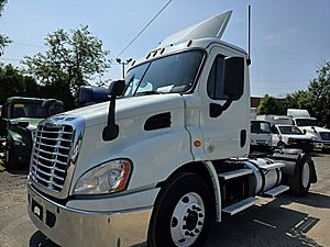 2020 Freightliner Cascadia 113