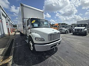 2018 Freightliner M2 106 - Box Van