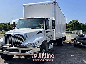 2019 International DuraStar 4300 - Box Van