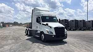 2020 Freightliner Cascadia 126 - Sleeper Truck
