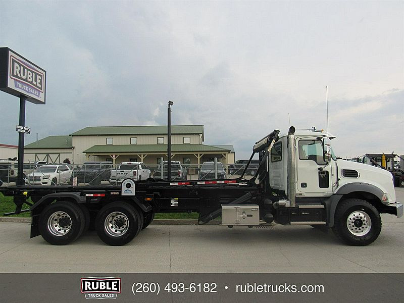 2026 Mack GR64B