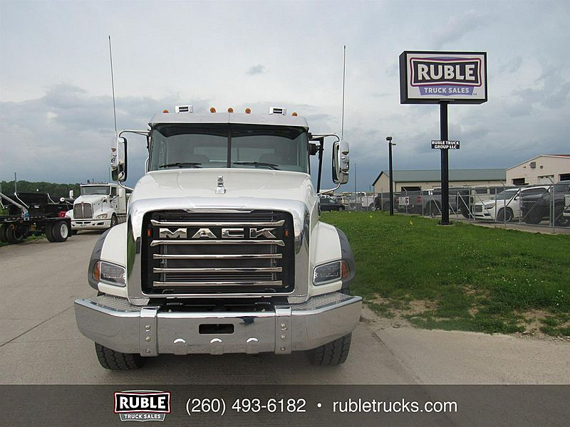 2026 Mack GR64B
