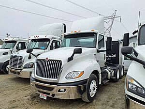 2019 International LT625 - Day Cab