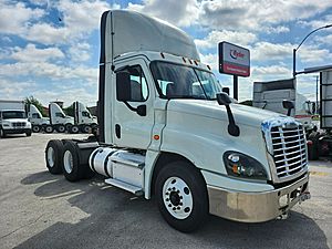 2020 Freightliner Cascadia 125 - Day Cab