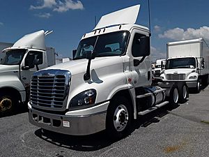 2018 Freightliner Cascadia 125 - Day Cab