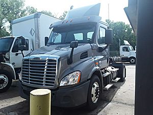 2019 Freightliner Cascadia 113 - Day Cab