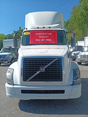 2018 Volvo VNL64T - Day Cab