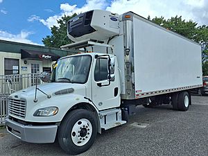 2018 Freightliner M2 106