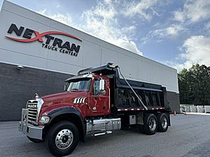 2019 Mack Granite GR64F - Dump Truck