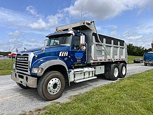 2019 Mack Granite GR64F - Dump Truck