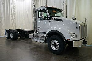 2026 Kenworth T880 - Cab & Chassis