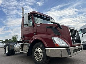 2017 Volvo VNL - Day Cab