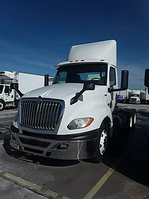 2018 International LT625 - Day Cab