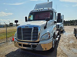 2018 Freightliner Cascadia 125 - Day Cab