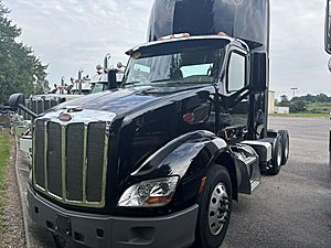 2020 Peterbilt 579 - Day Cab