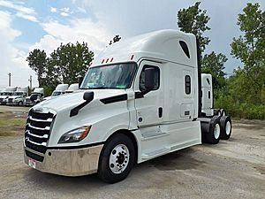 2020 Freightliner Cascadia - Sleeper Truck