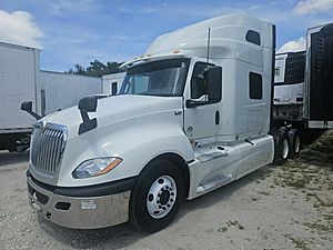 2020 International LT625 - Sleeper Truck