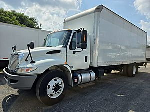 2018 International DuraStar 4300 - Box Van