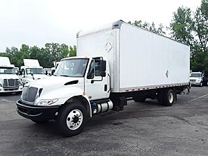 2017 International DuraStar 4300 - Box Van