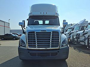 2017 Freightliner Cascadia 125 - Day Cab