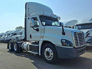 2017 Freightliner Cascadia 125 - Day Cab