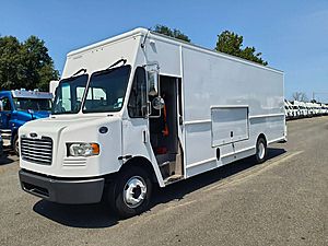 2016 Freightliner MT55 - Box Van