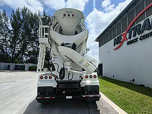 2026 Mack GR64B
