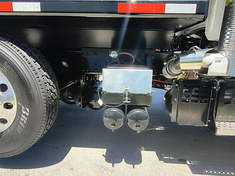 2026 Mack GR84B